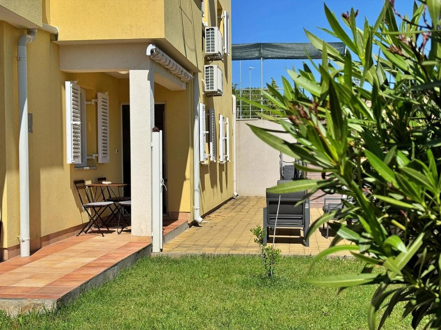Apartments Pinta De Sol Чизичі Екстер'єр фото